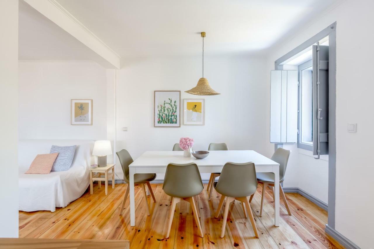 Alfama, Bright And Spacious With Private Terrace, By Timecooler Лиссабон Экстерьер фото